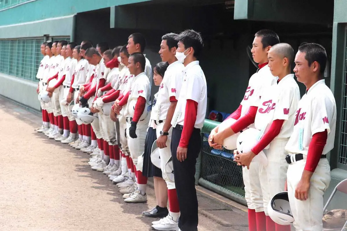 【画像・写真】桐蔭、2年連続の決勝進出ならず　自慢の守備も乱れて敗戦　「夏に強い」伝統は守った
