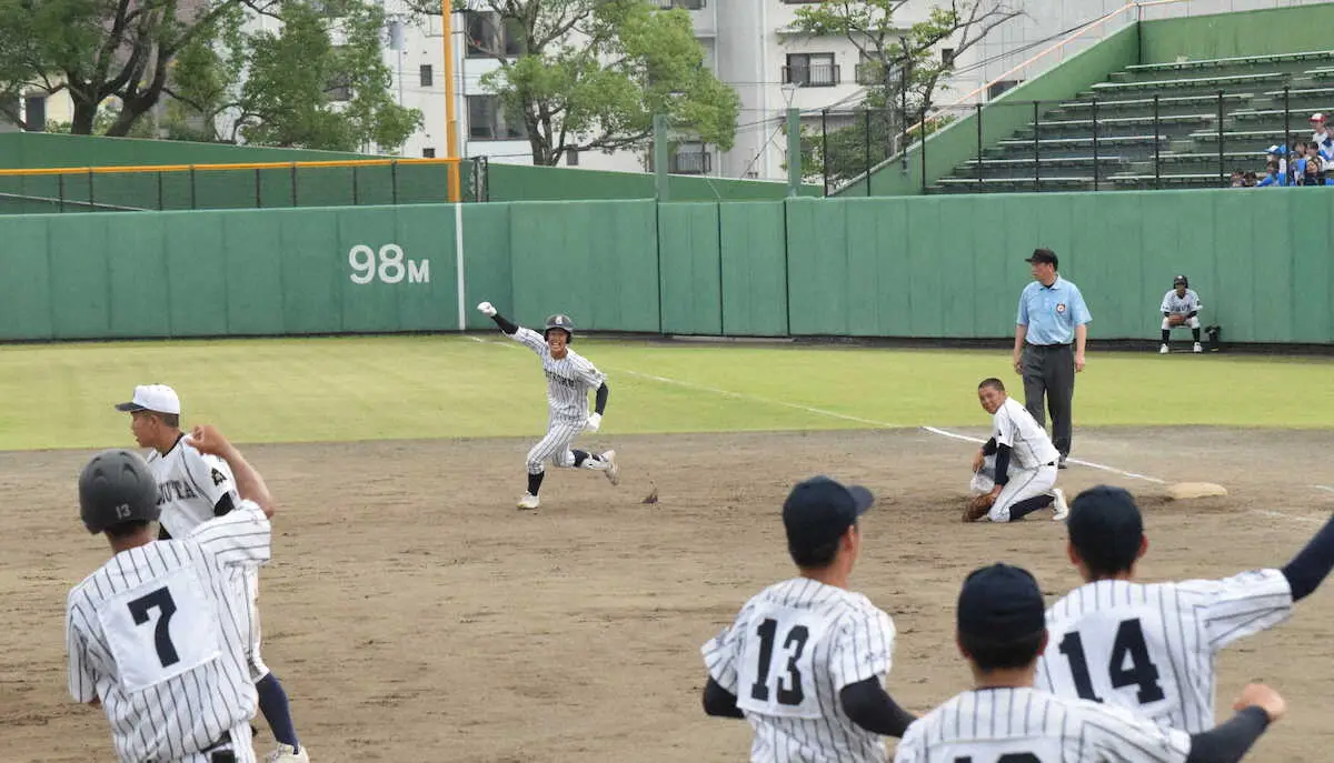 【画像・写真】連覇王手の九州国際大付　2年生エース田端が“大谷ばり”の3失点完投＆サヨナラ打