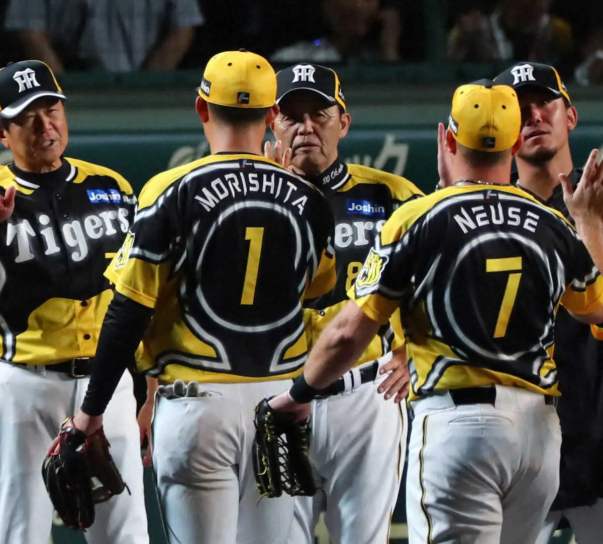 【画像・写真】【阪神・岡田監督語録】明暗分けた8回　広島の攻撃に「オレやったら打たしとったけどな（笑い）」