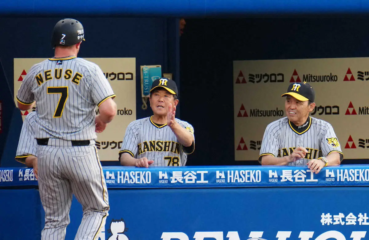 【画像・写真】【阪神・岡田監督語録】青柳に「記録つくれ言うたんやけどな」ノイジー3安打は「なんでやろな。わからん」