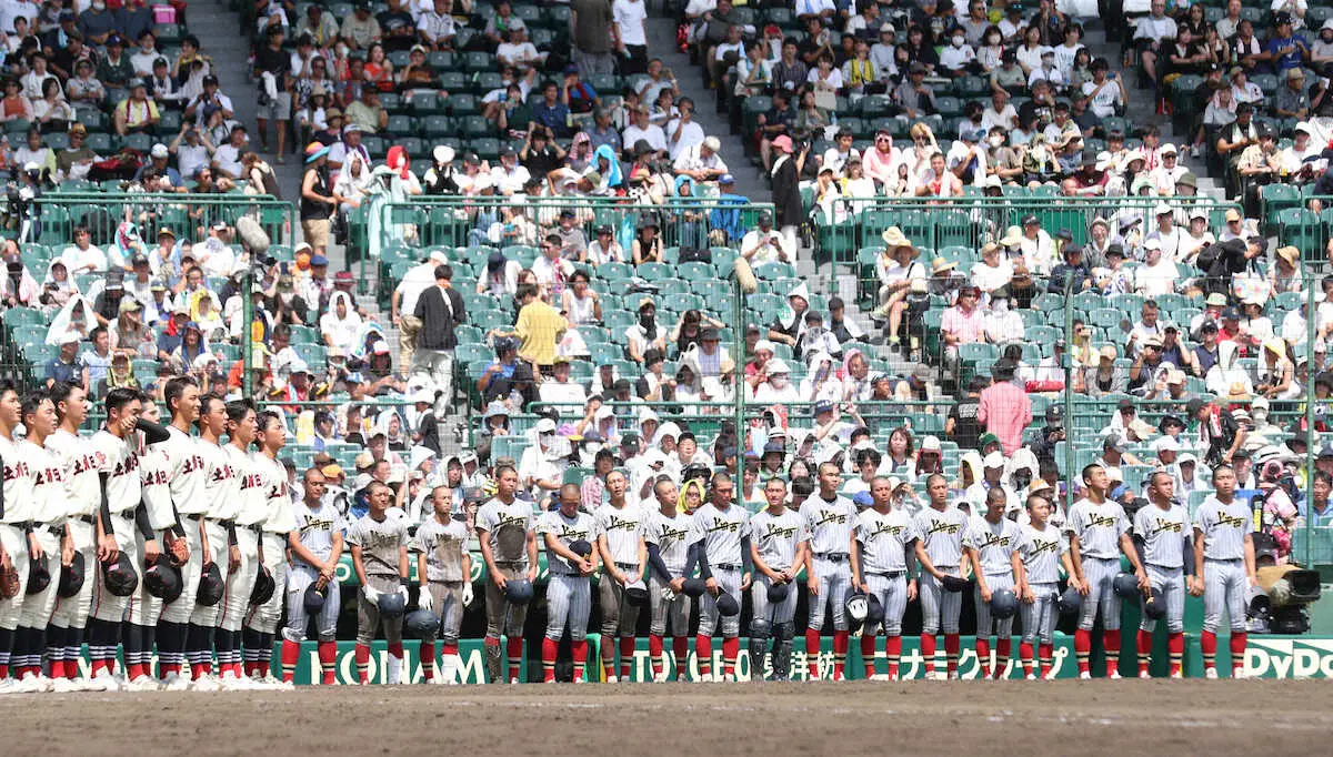 【画像・写真】【甲子園】上田西、悔し涙…甲子園でも無失策の堅守　吉崎監督「守りの野球を貫いてくれた」