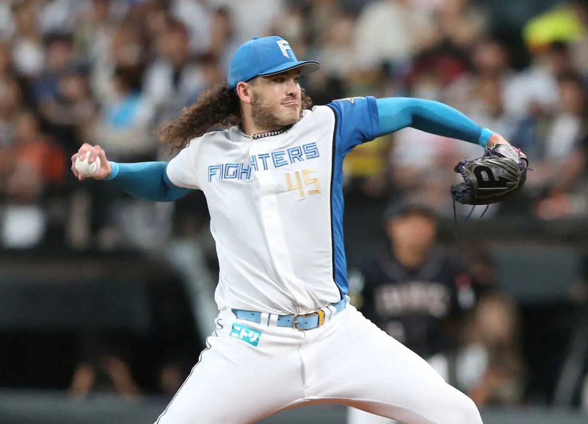 【画像・写真】「ポンセ園芸」か…日本ハム助っ人右腕がトンボでマウンドならし「本拠地なのに相性悪い？」