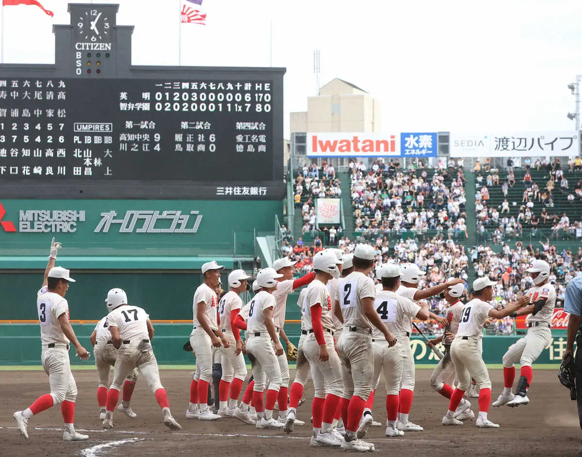 【画像・写真】【甲子園】サヨナラ敗退の英明　指揮官　鬼継投は「プラン通り」も「私が焦ってしまった」ガックリ