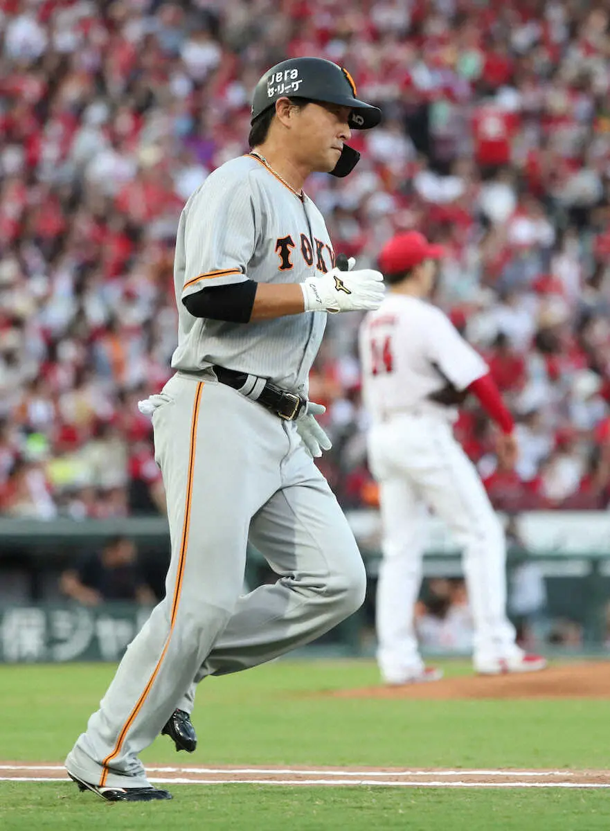 【画像・写真】巨人・長野「大地から打てたことがうれしい」古巣の広島から感謝の2号　4月26日の阪神戦以来