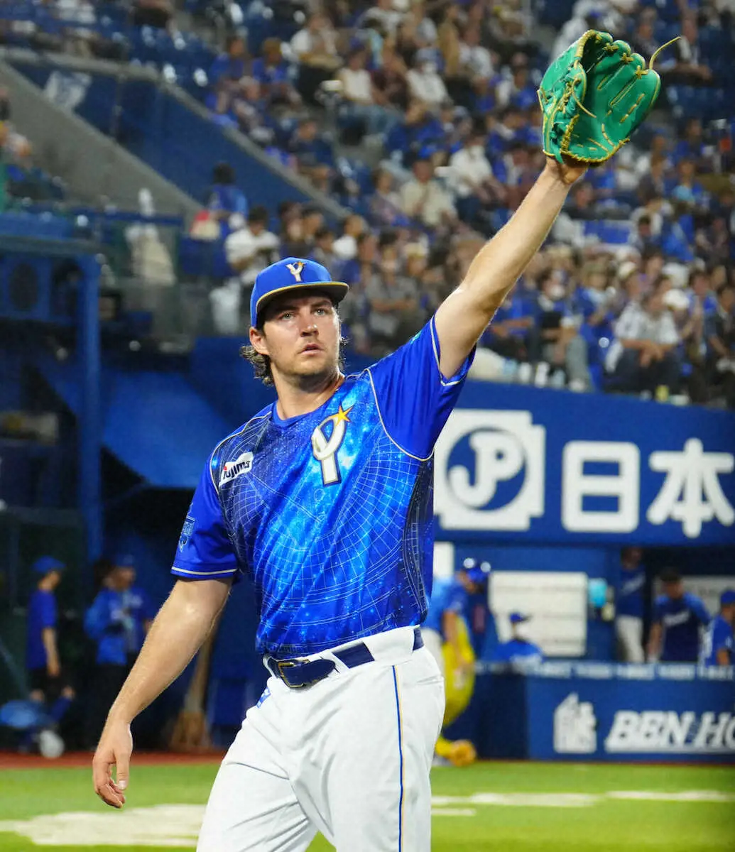 【画像・写真】【隠しマイク】DeNA・三浦監督　バウアーの言葉に「これ以上、暑くなったら困ります」