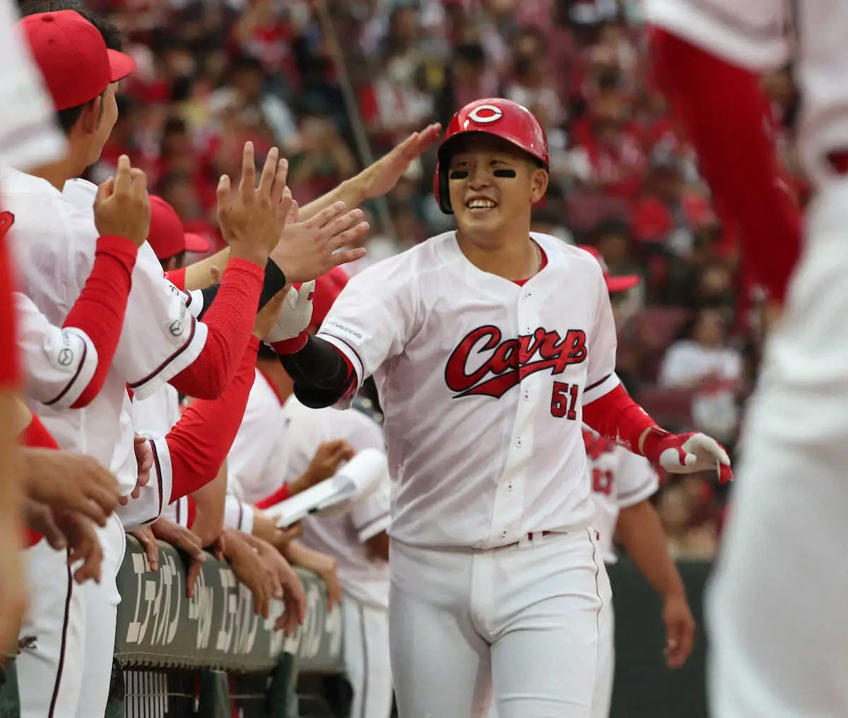 【画像・写真】広島・小園が宣言「優勝するつもり」　今季初3番起用に応えた4号2ラン＆決勝打で今季最多3打点