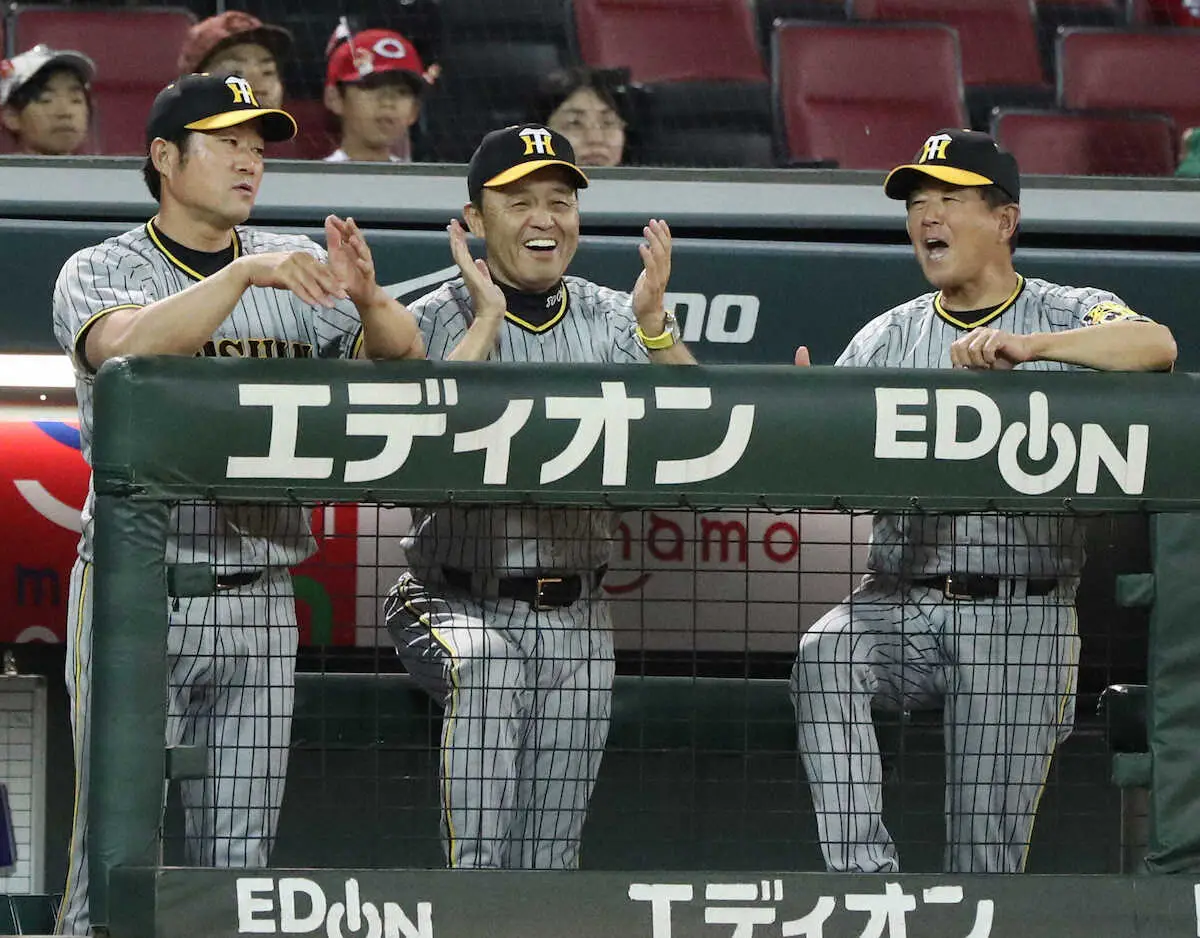 【画像・写真】【阪神・岡田監督語録】広島に競り勝ちM灯に「当たり前のことを当たり前にやったらええ結果が出るだけ」
