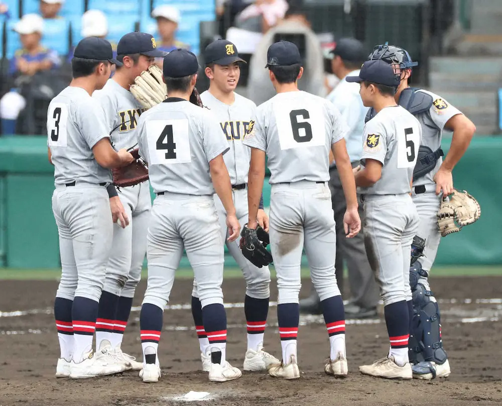 【画像・写真】【甲子園】どうした…王者・仙台育英が3回だけで3失策　守備の乱れから勝ち越し許す