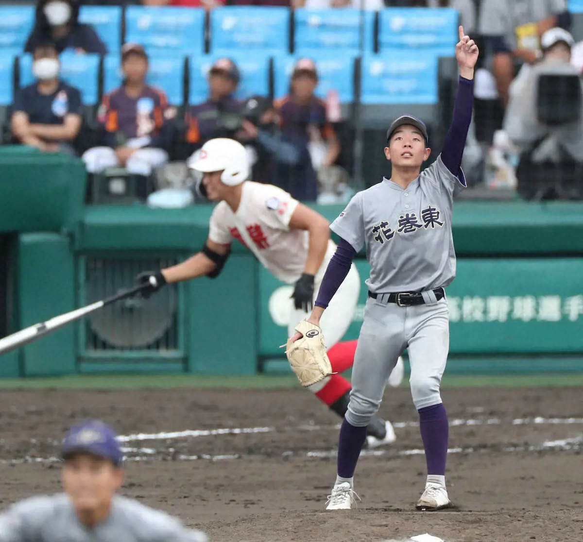 【画像・写真】【甲子園】花巻東の背番号16・葛西　強打の智弁学園を9回途中2失点「怖がらずにしっかり投げ切れた」