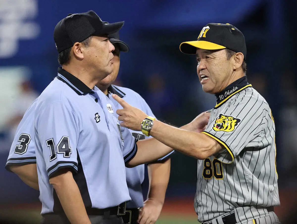 【画像・写真】ハマスタ騒然　DeNA「ヒーローインタビュー中」に六甲おろし大合唱　後味の悪い展開に