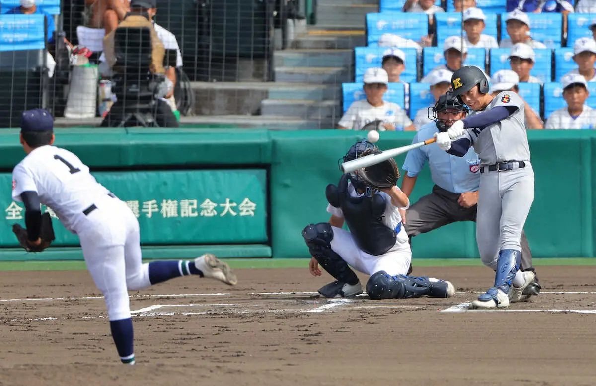 【画像・写真】【甲子園】慶応・加藤　決勝の逆転3点二塁打「左中間へのイメージができていた」