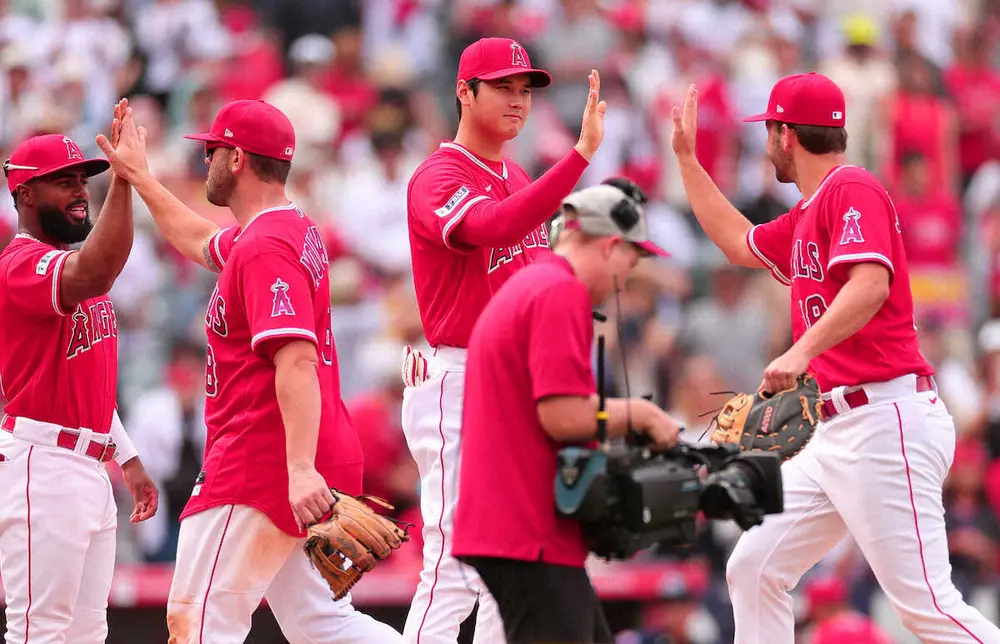 【画像・写真】エ軍大谷　ダブルヘッダー第2戦も「2番・DH」　試合間には日本時間24日の次戦登板へ向けて調整　