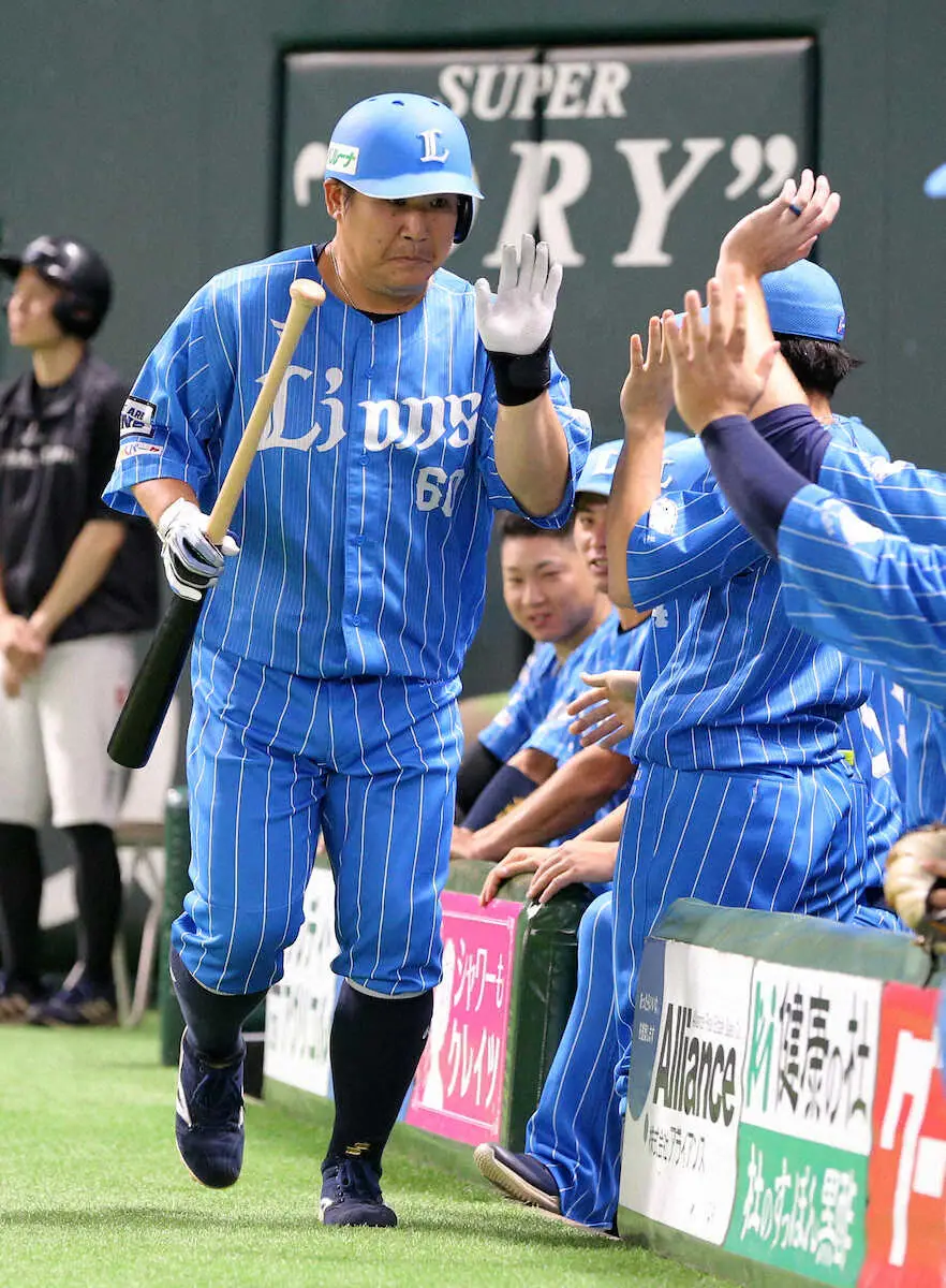 【画像・写真】西武・おかわり　恩師・土井正博超え466号　「赤子を抱くように懐を深く」教え守り歴代単独12位