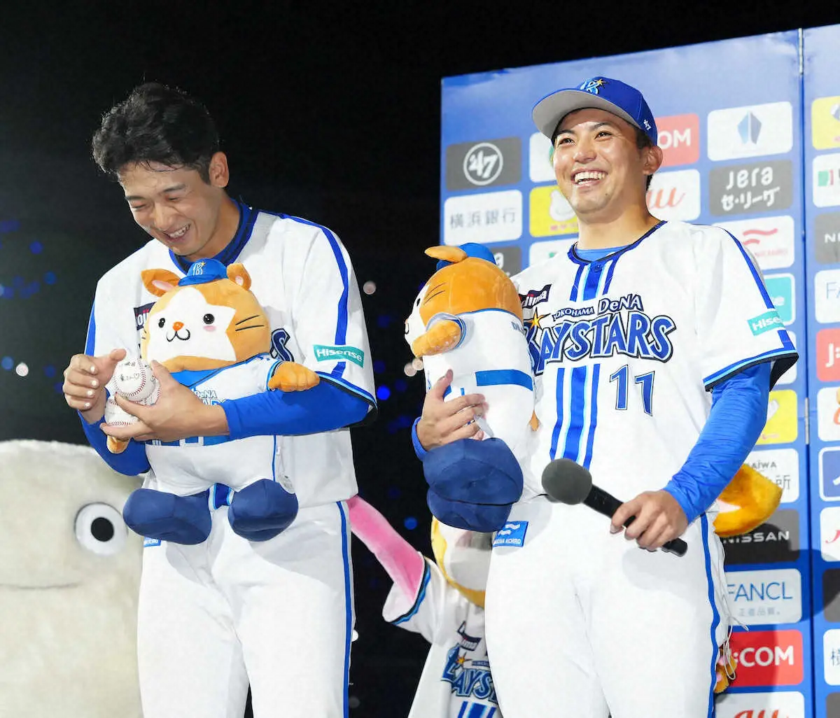 【画像・写真】DeNA・東　7回に“喝”を入れられた!?山本捕手に感謝の11勝「2人でもっと勝ち星を増やしたい」