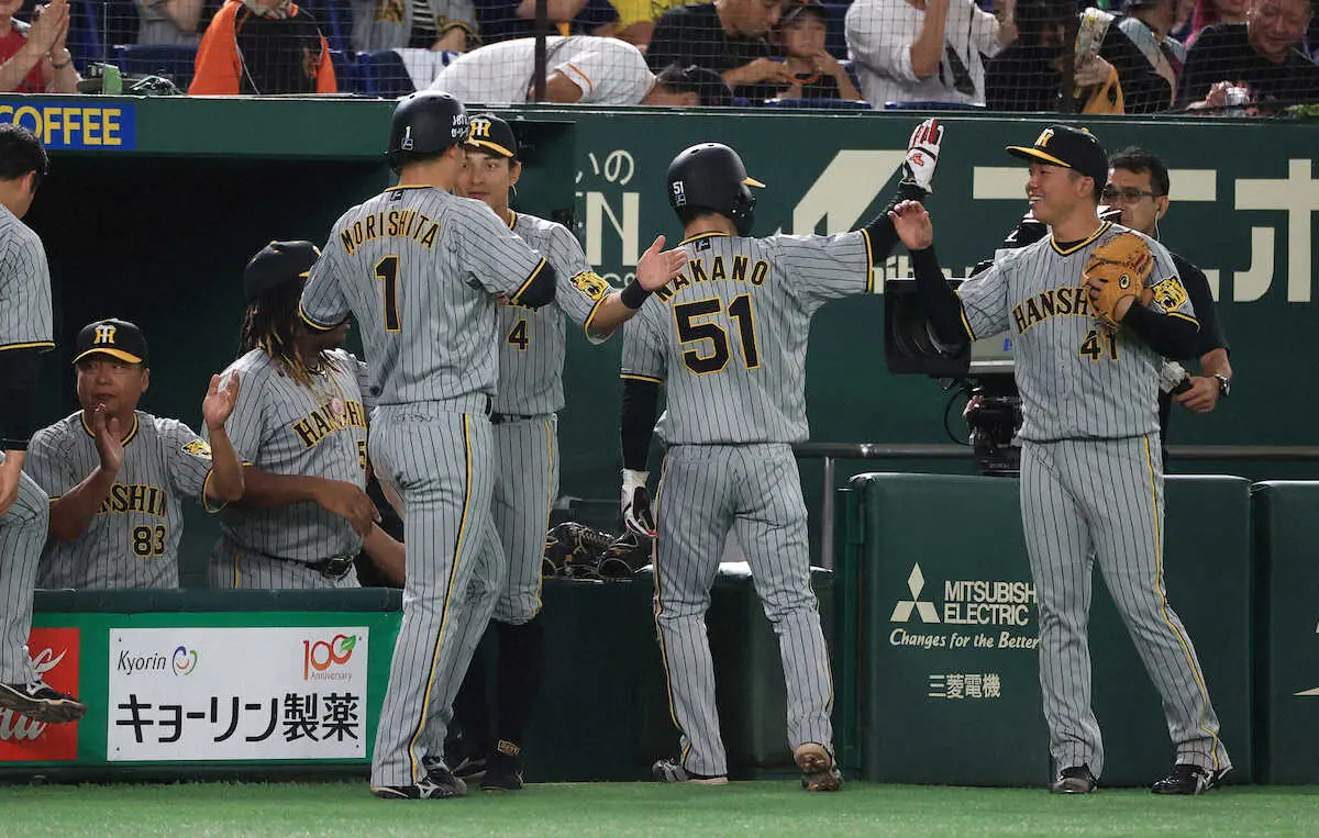 【画像・写真】猛虎打線爆発！阪神が5回までに10安打6得点　巨人・戸郷をKO