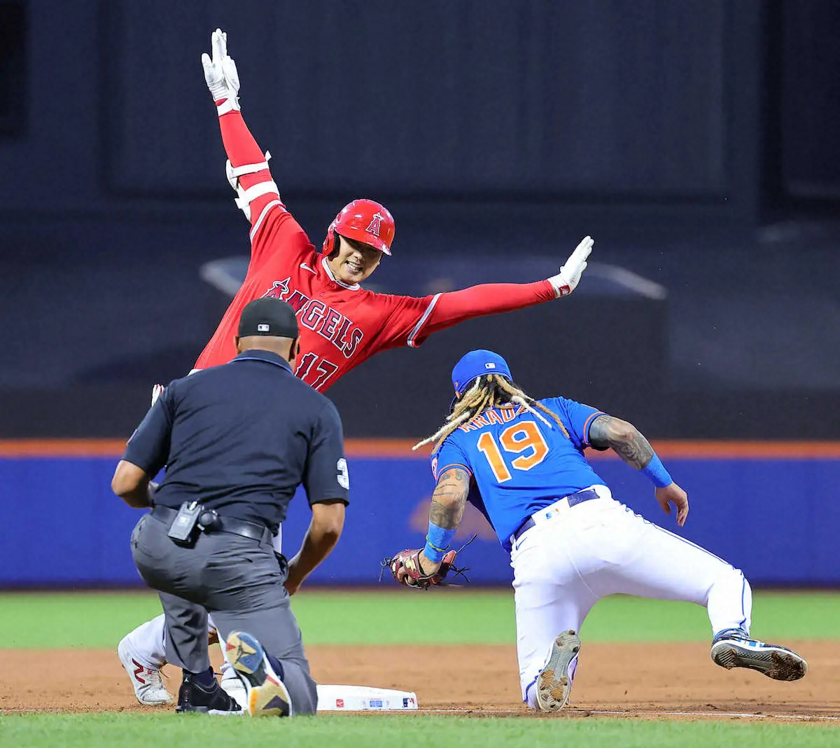 【画像・写真】大谷翔平　マルチ安打マーク！初回“弾丸”二塁打＆2回“快足”適時三塁打、打率は・307