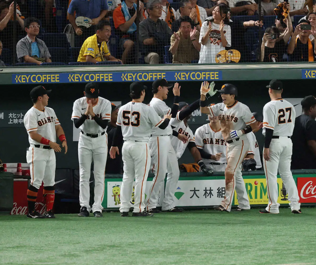【画像・写真】巨人・門脇　俊足で勝ち越し演出　守備では背走キャッチ　原監督「彼のスピード、守備力は素晴らしい」