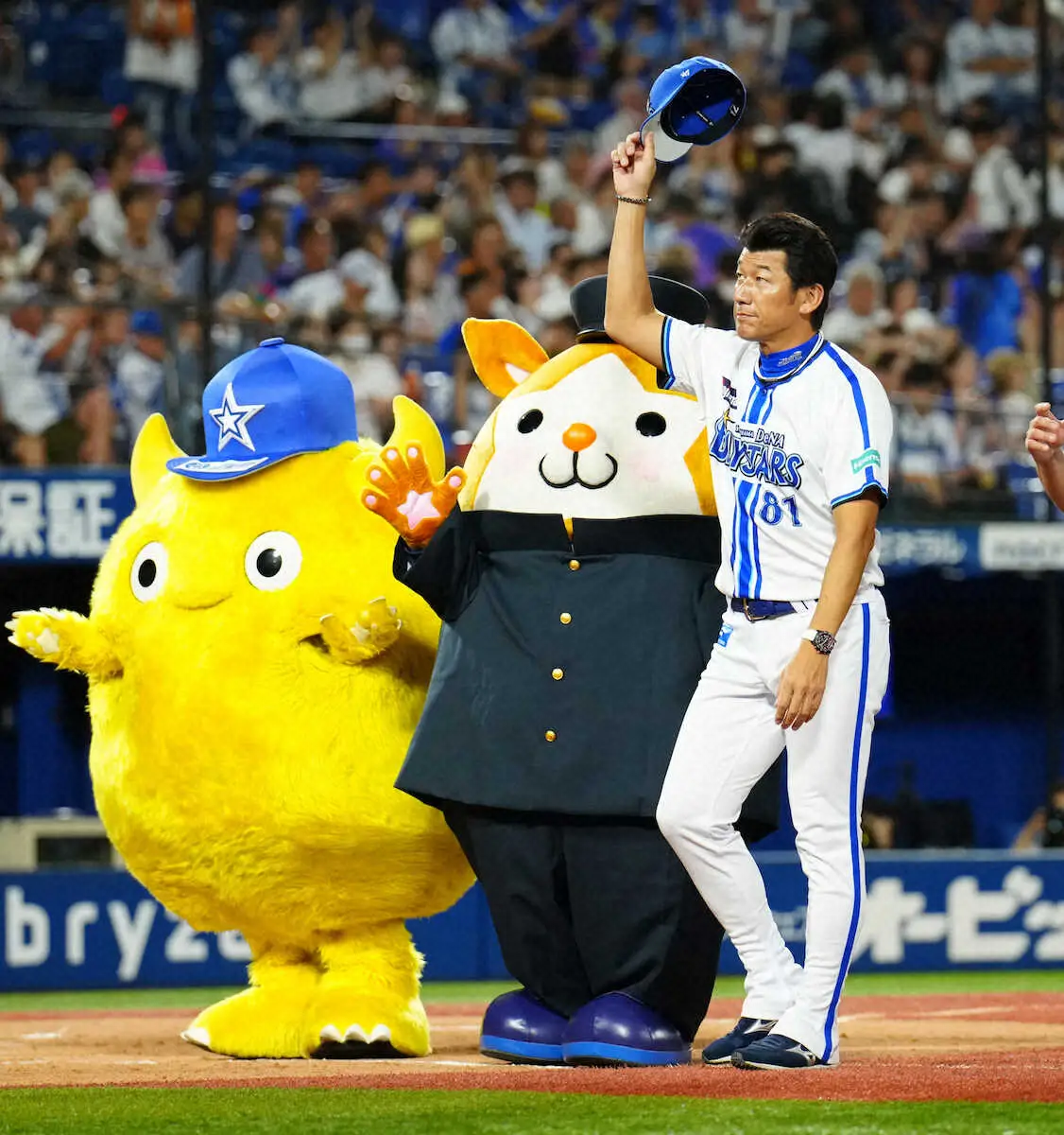 【画像・写真】DeNA三浦監督「いつもの東だった」　キャリアハイ12勝目を称賛!宮崎復帰で打線手応え「厚み増した」