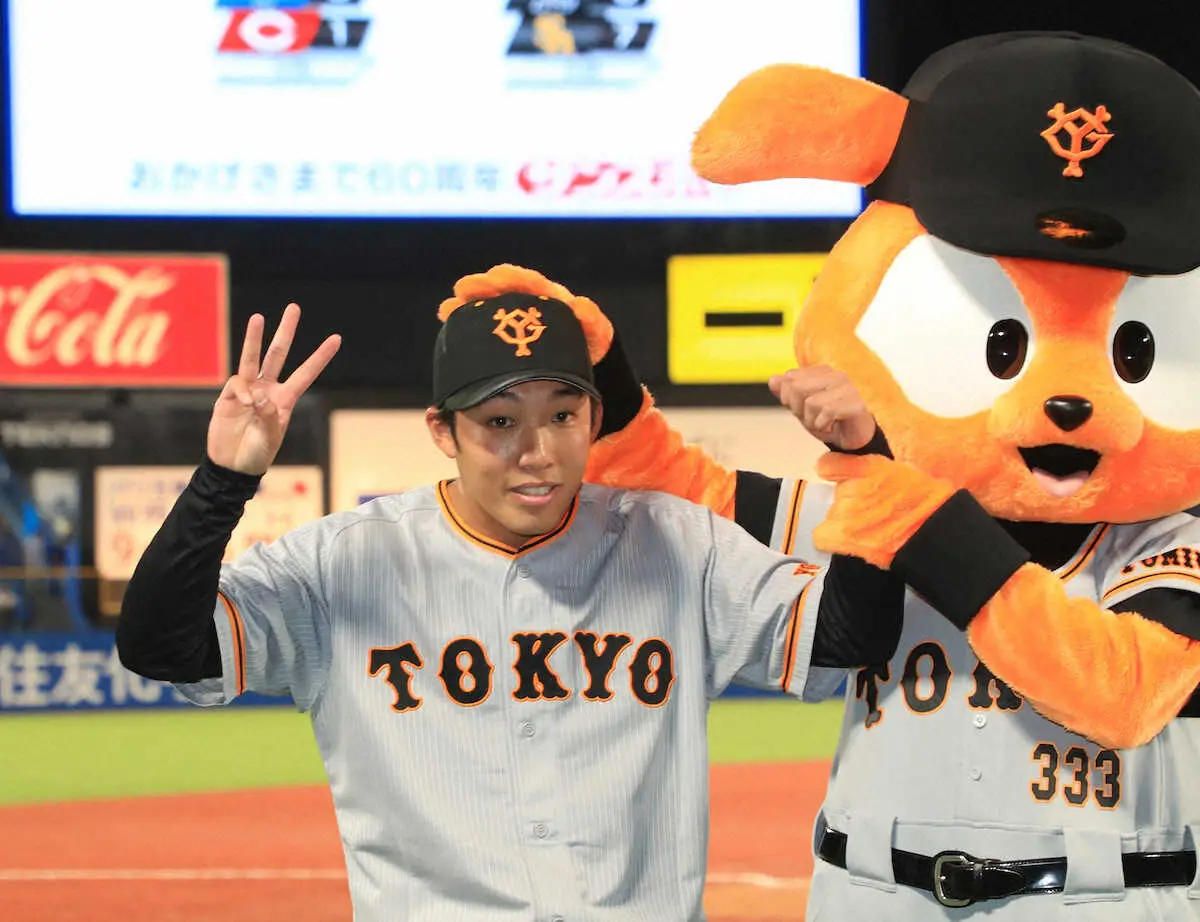 【画像・写真】巨人・赤星　快投3連勝　初サード坂本に信頼感「いつもより近かったので頼もしかった」