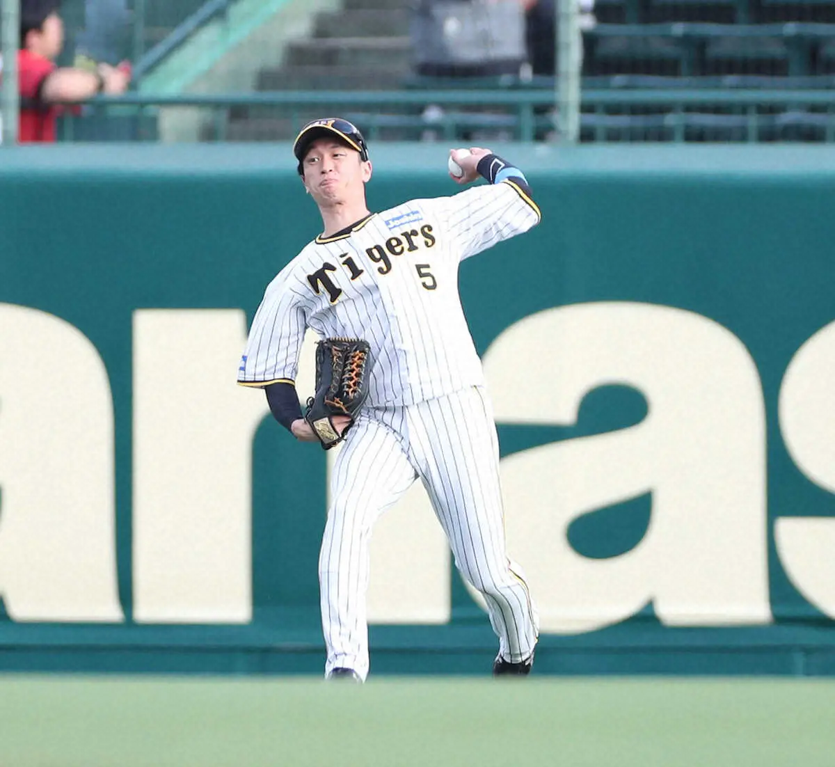 【画像・写真】阪神・近本が「1番中堅」で復帰に甲子園の虎党温かい拍手　広島も西川、秋山復帰で山場の直接対決開戦