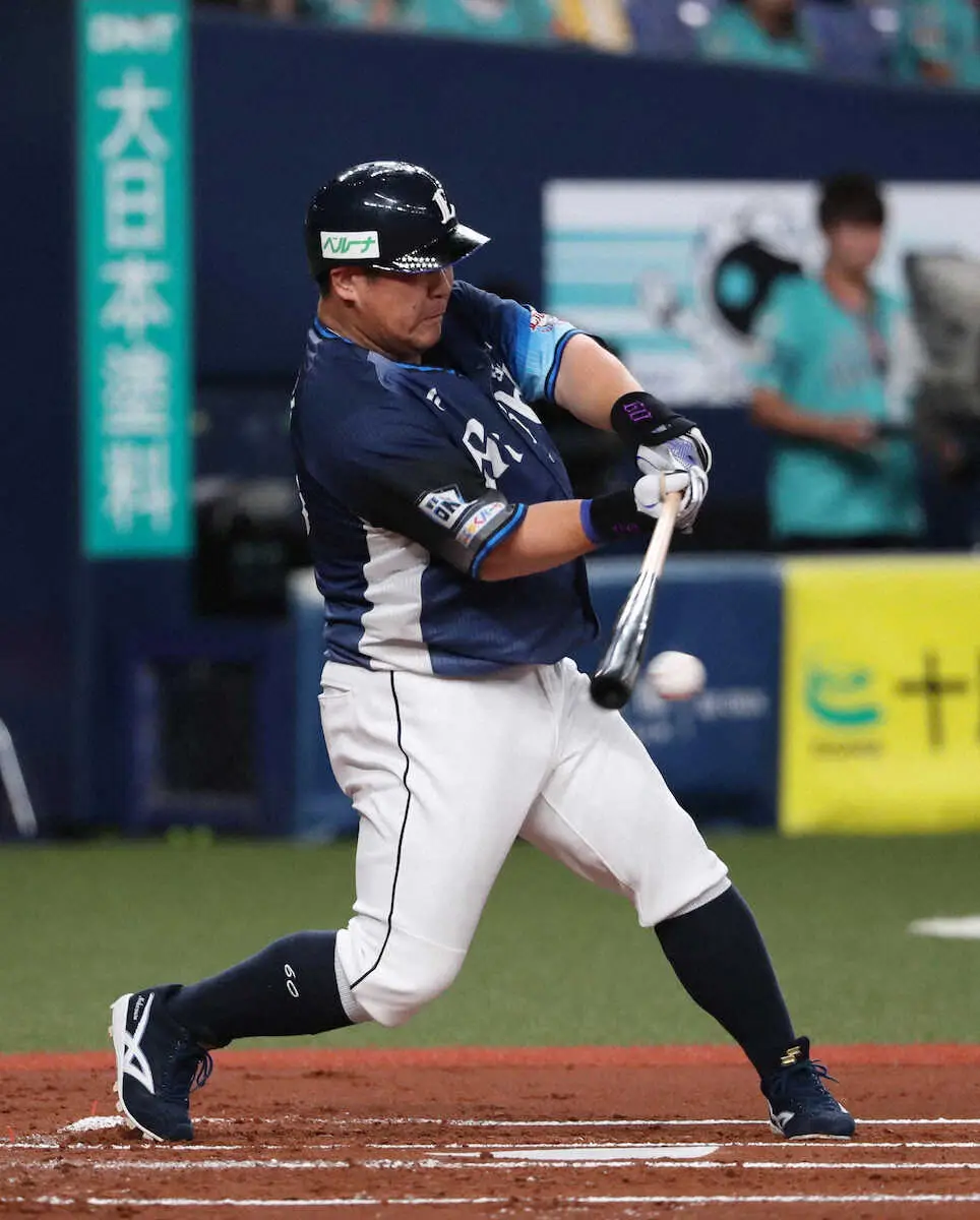 【画像・写真】西武・中村剛也16号3ランで球団歴代最多1038得点に　通算470本塁打目で決めた