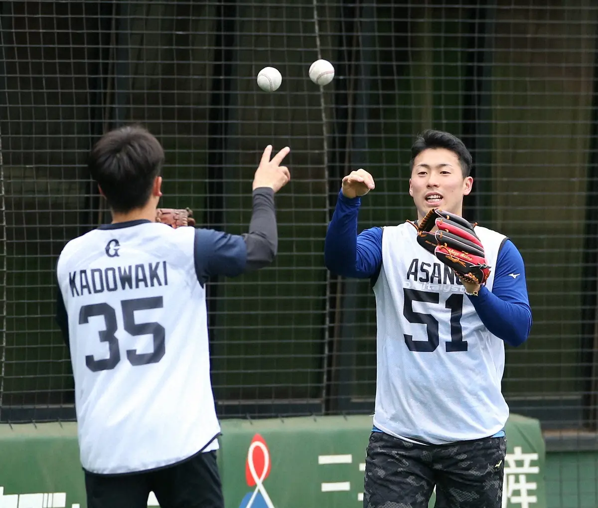 【画像・写真】巨人・浅野「何かしたかな…」　門脇に無視され、坂本は怖い顔　動揺していると長野が…