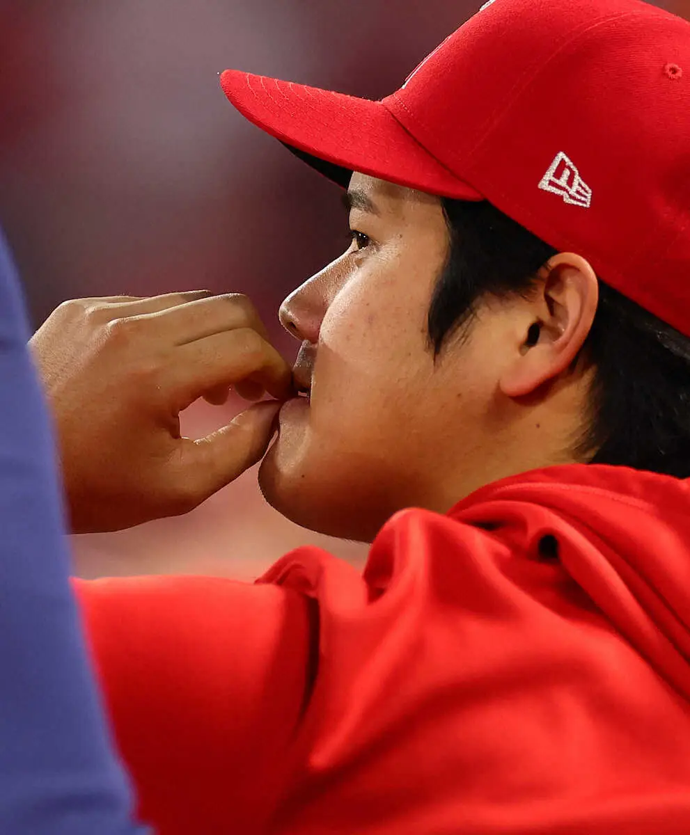【画像・写真】エンゼルスPO進出完全消滅　ベンチ戻ってきた大谷も無念、終戦”の瞬間見届ける　延長で敗れ4連敗