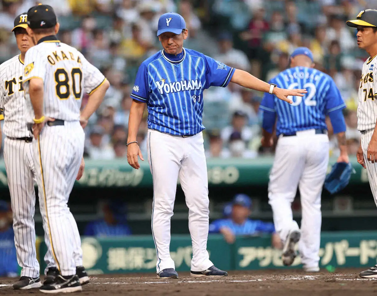 【画像・写真】頭部死球で交代の阪神・島田「大丈夫」　エスコバーから謝罪に「逆に“避けるのが下手で申し訳ない”」
