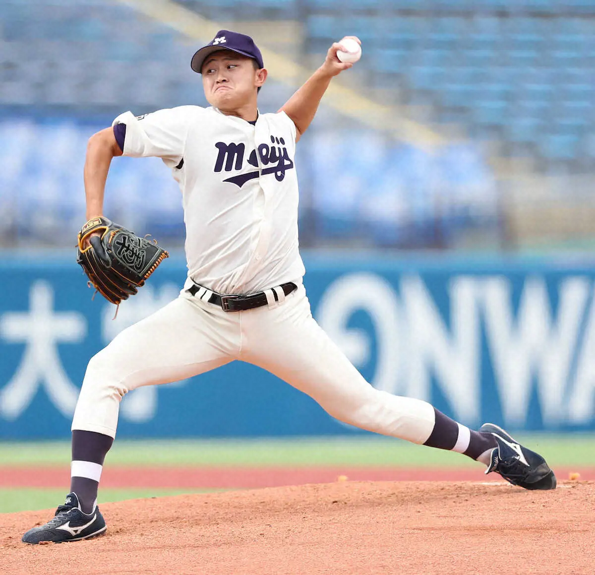 【画像・写真】今秋ドラフト候補の明大・石原　先発起用に応え6回途中2失点で通算3勝目