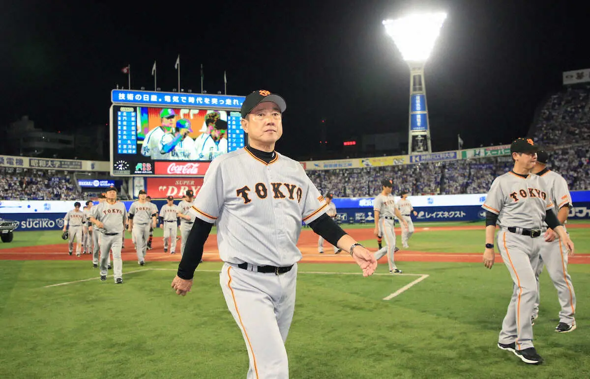 【画像・写真】巨人・原監督「何かが足りないんでしょう。このチームには」　27日にもCS完全消滅