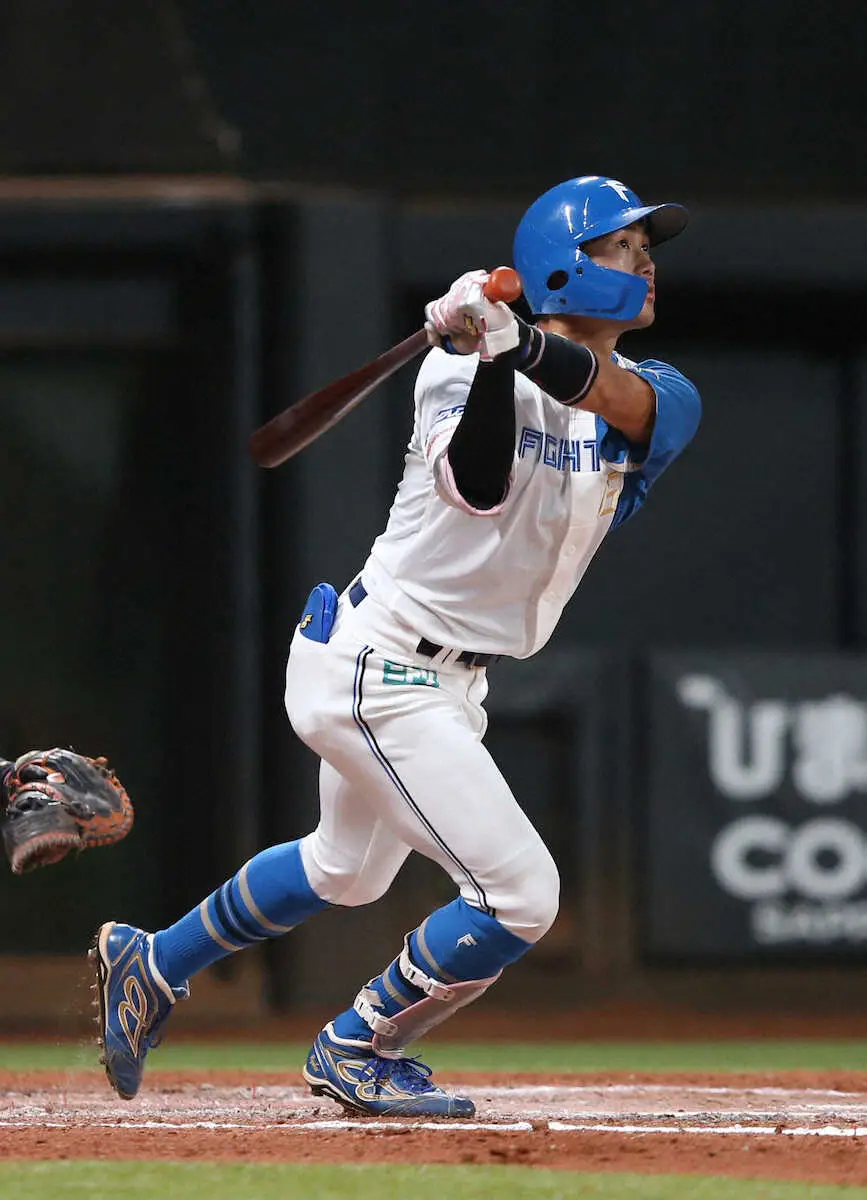 【画像・写真】日本ハム・細川　3年目で待望プロ1号　サインは進塁打も「無視になるんですかね」