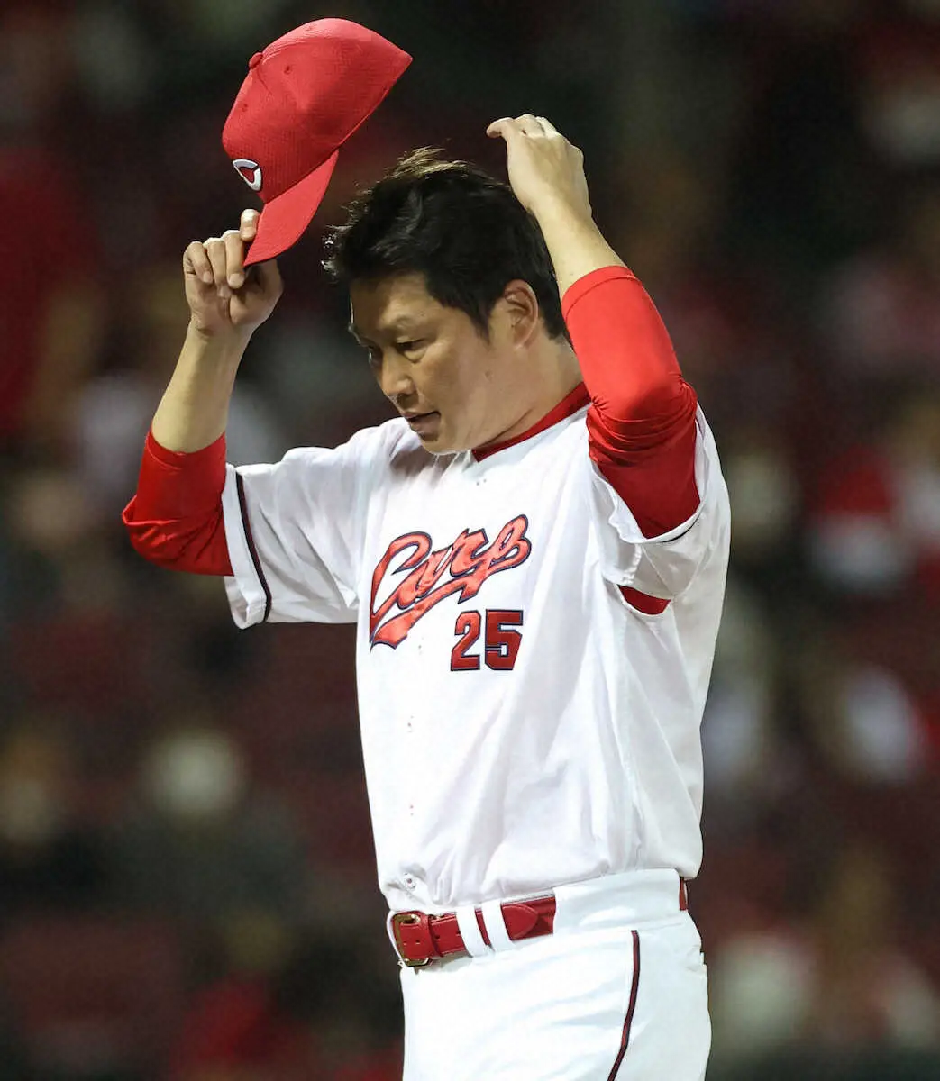 【画像・写真】広島・新井監督　マツダCSピンチ…ベイと1差　代打策が不発「私が反省したい」