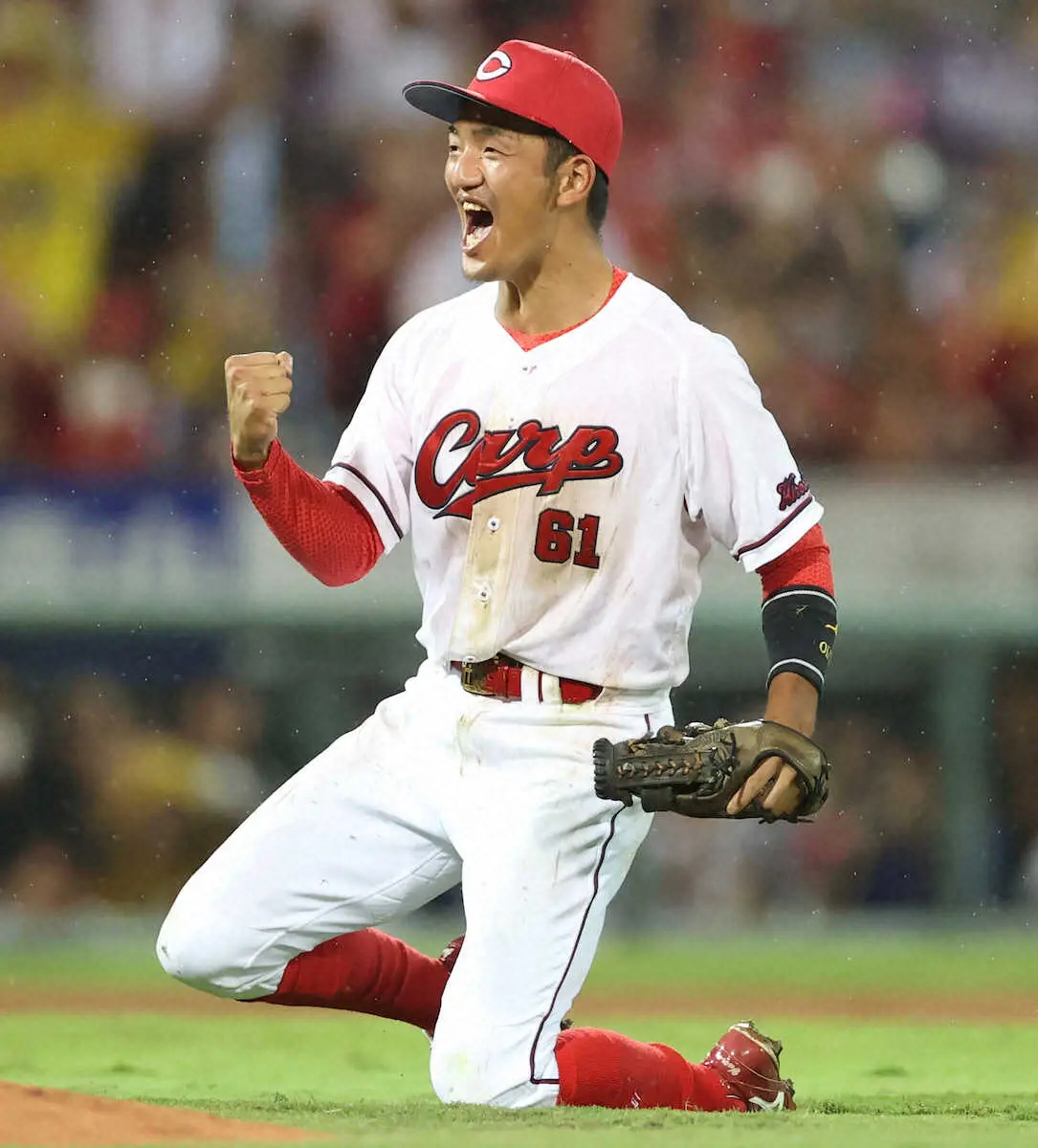 【画像・写真】広島・新井監督　DeNAも勝って2位確定お預けも、矢野を称賛「ここでCSをやるんだという気持ち凝縮」