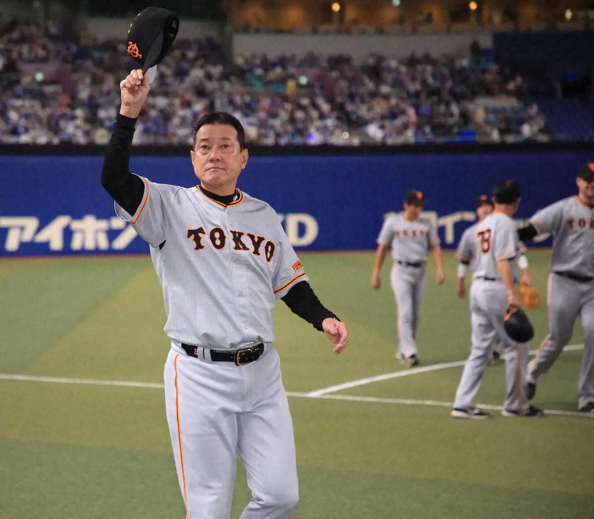【画像・写真】巨人・原監督　球団初の3年連続負け越し阻止へ「ベストを尽くします」　勝率5割で最終戦へ