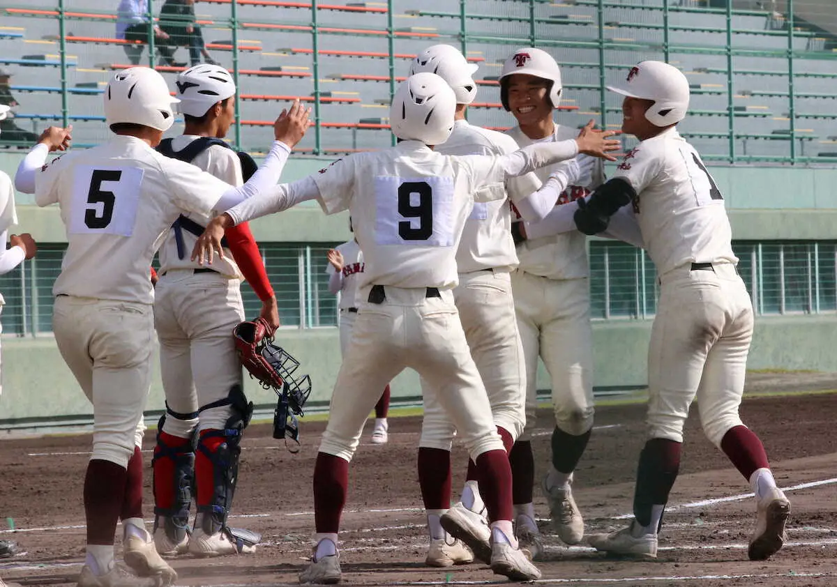 【画像・写真】智弁和歌山を倒したのは公立進学校・田辺！「智弁に勝つのが目標だった」52年ぶり近畿大会