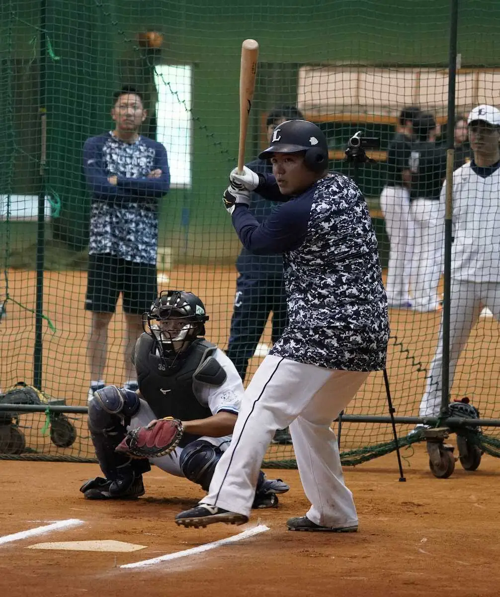 【画像・写真】西武・山川　5カ月ぶり実戦復帰へファンの応援に「本当にうれしく思う」
