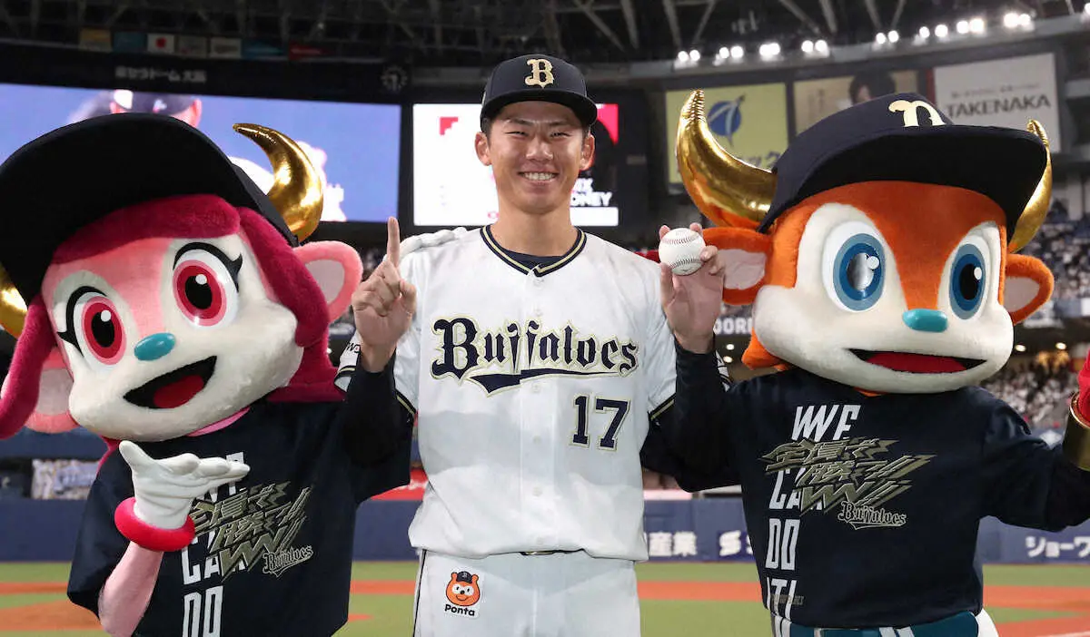 【画像・写真】オリックスのドラフト1位・曽谷　プロ初勝利に「ホッとしている」　中嶋監督も賛辞「ナイスピッチング」