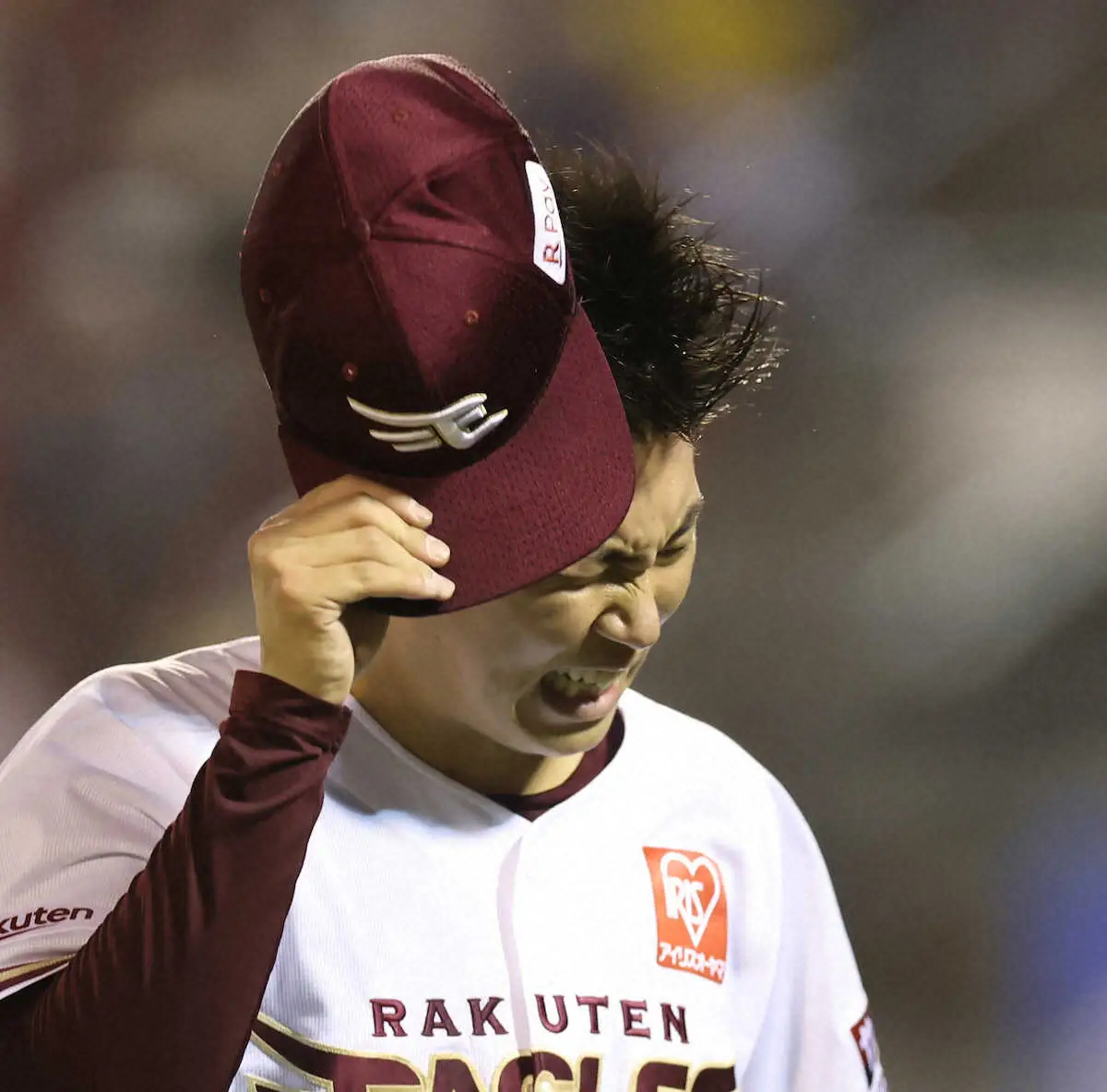【画像・写真】【10・10決戦ドキュメント】楽天痛恨…8回に勝ちパターン・渡辺翔を投入するも2失点　遠のくCS…
