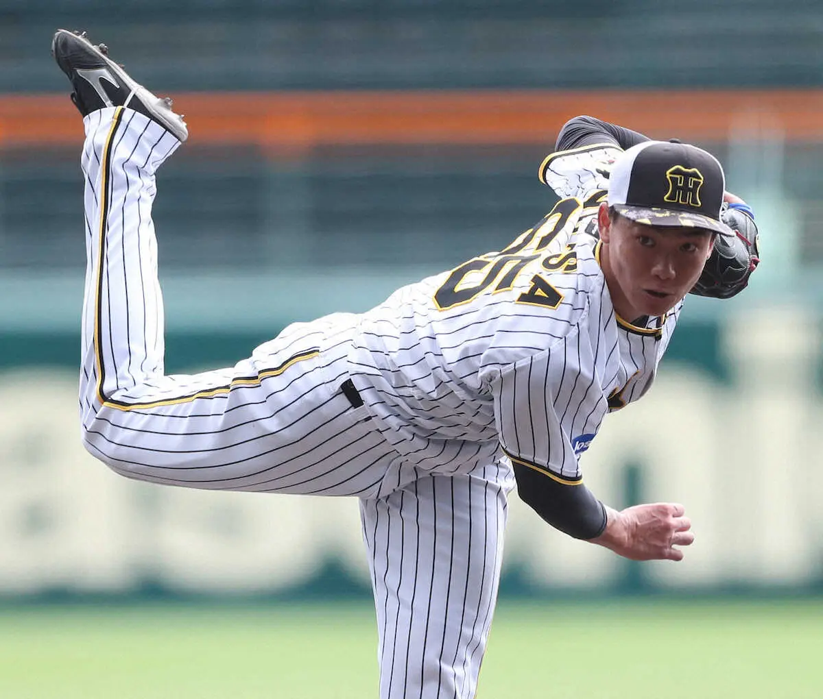 【画像・写真】阪神・湯浅、最速151キロも制球難でPS復帰へアピールならず「もうちょっと精度を上げないと」