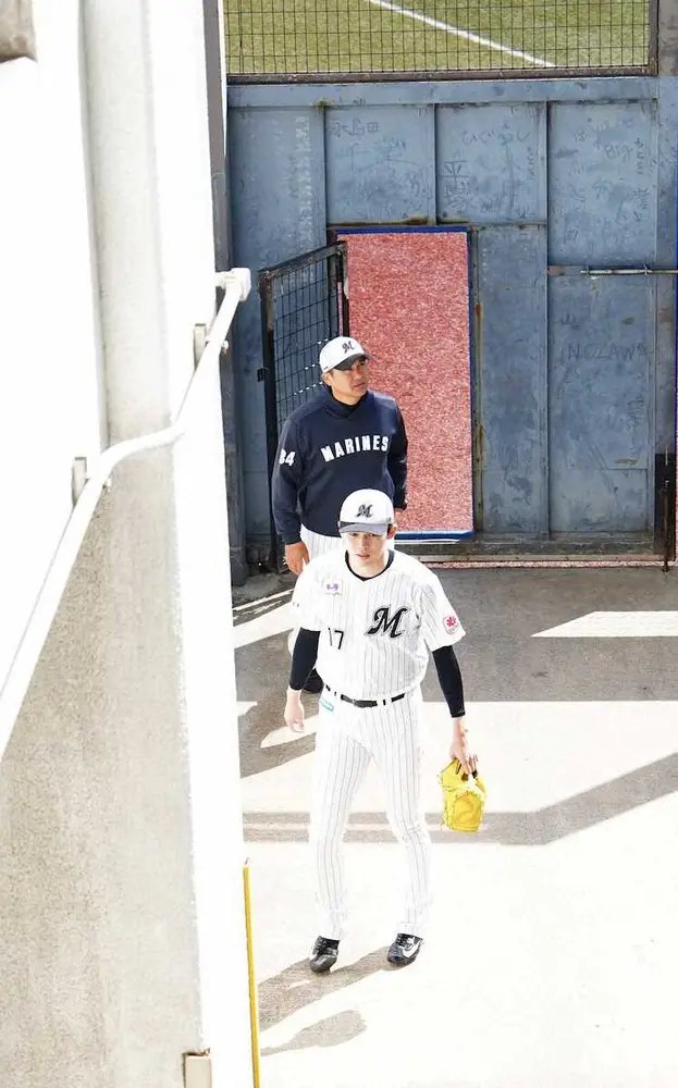 【画像・写真】あるぞ！ロッテ佐々木朗CS初戦先発　27日ぶり復活か？　ブルペンで全球種21球投げ込み　