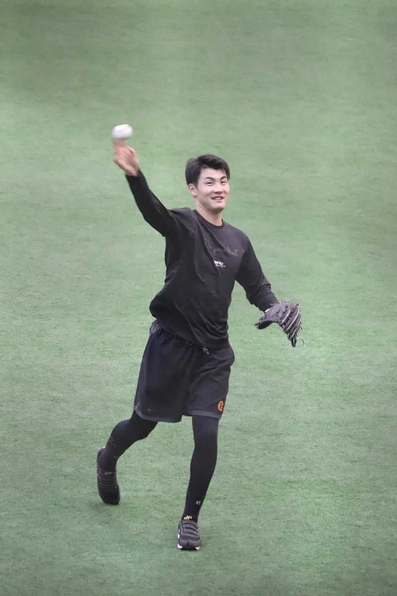 【画像・写真】巨人・菊地　将来は救援陣を「引っ張っていける存在になりたい」