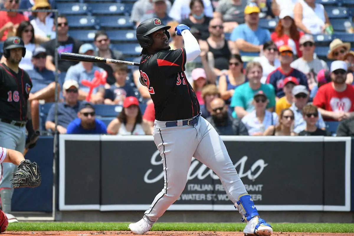 【画像・写真】DeNA　“大谷キラー”メジャー108発のレイエス獲得調査　今季は助っ人野手の不振に泣き3位終戦