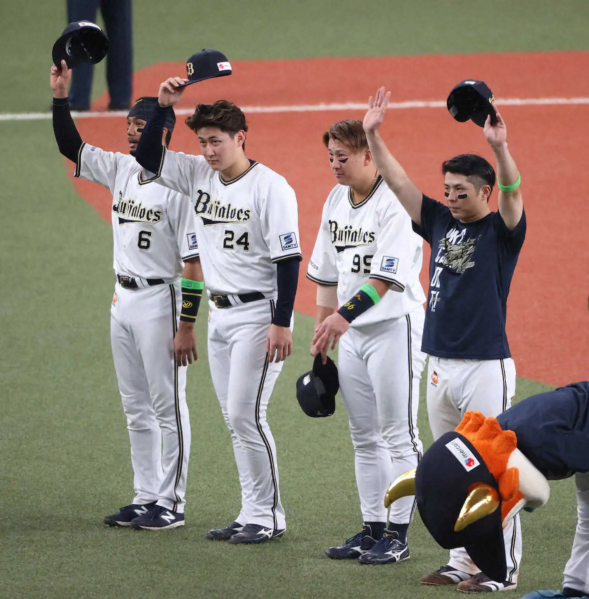 【画像・写真】「珍しく由伸があんな感じだったので」でオリ打線奮起　紅林「切り替えていけよ」宗は「軽く怒られた」