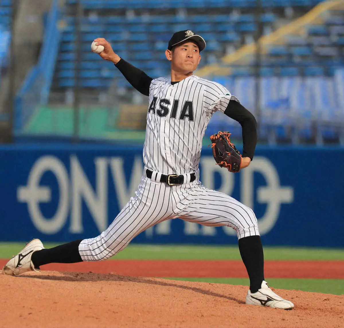 【画像・写真】亜大・草加　マダックスで1部残留！制球光った無四球完封