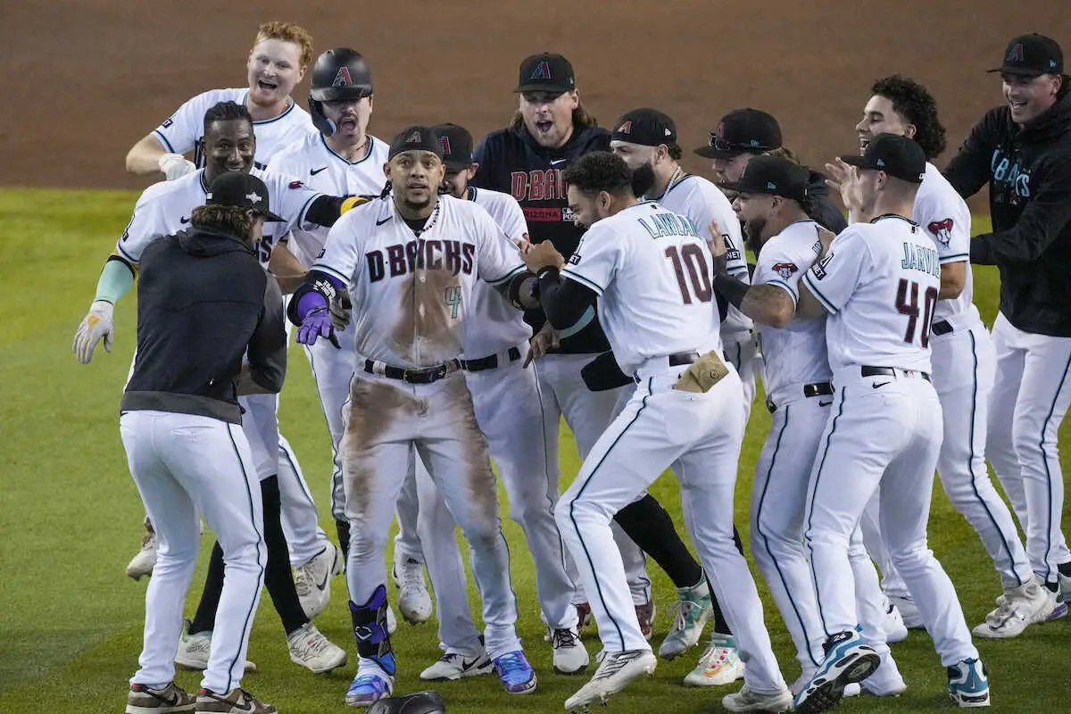 【画像・写真】Dバックスが劇的サヨナラ勝ちでシリーズ初勝利　1勝2敗に　フィリーズは打線が3安打と沈黙