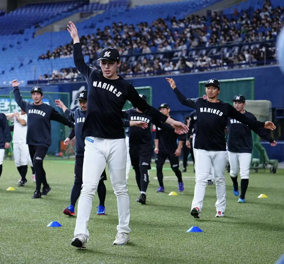 【画像・写真】勝つしかないロッテ　佐々木朗希がベンチ入り　初の救援登板はあるのか