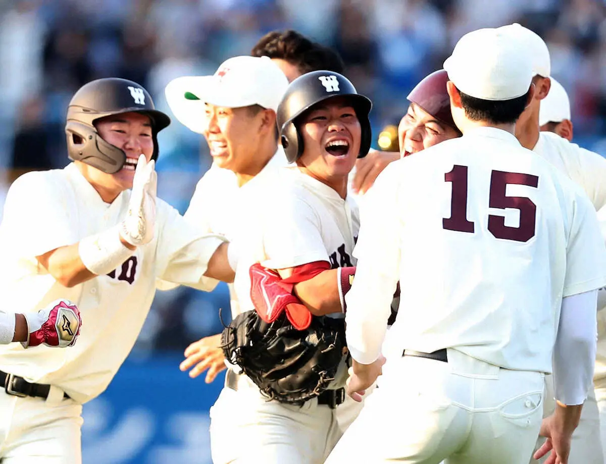【画像・写真】早大　逆転サヨナラで6季ぶりV王手　早慶戦で代打・小沢が決めた!