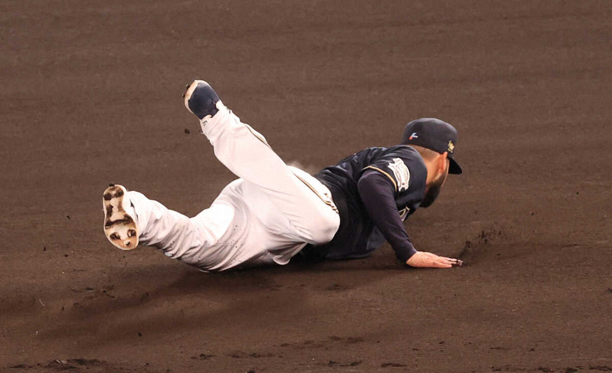 オリックス・ゴンザレス 好守備で大量失点防ぎ「1点ですんだ」虎党も 