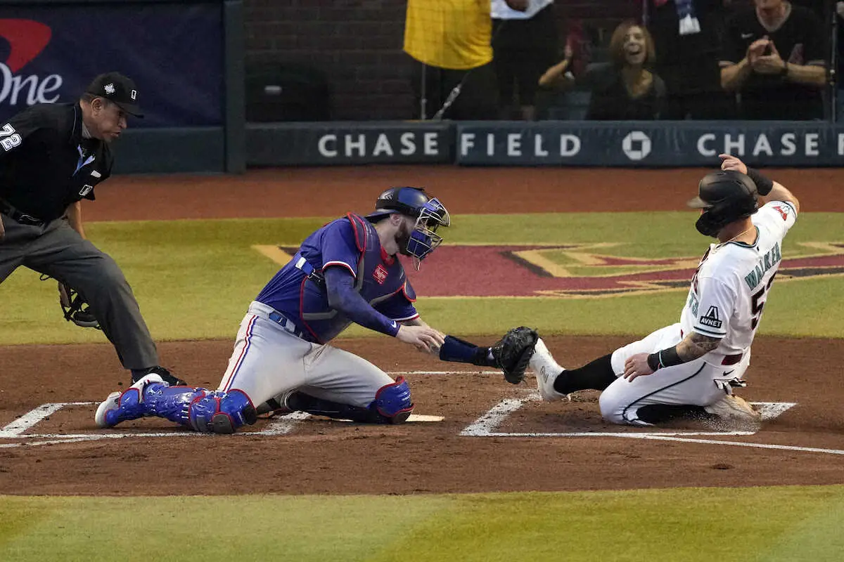 【画像・写真】Dバックス　ミス響いた…本拠初戦黒星　ロブロ監督「好機を生かせなかった」