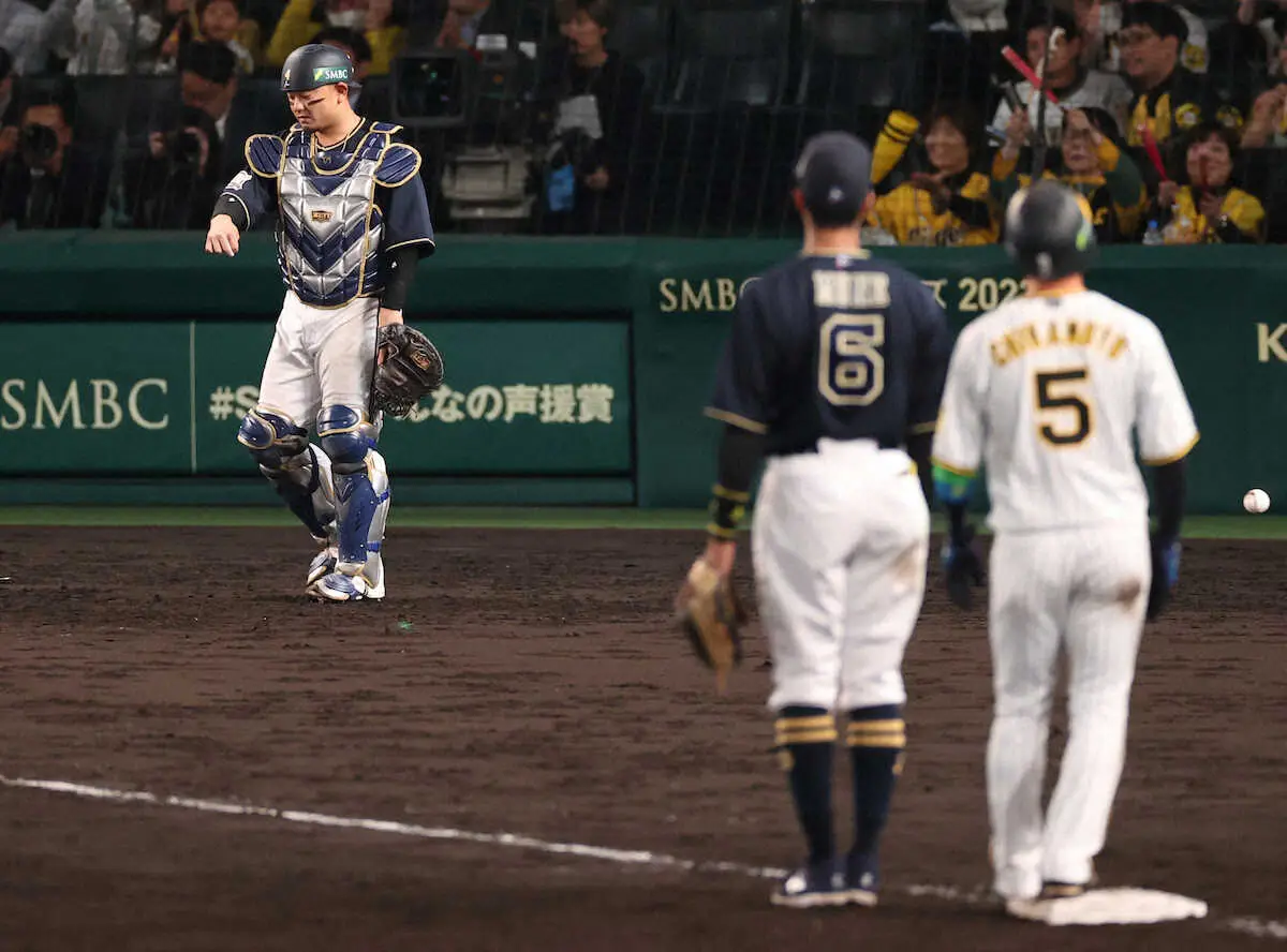 【画像・写真】オリ・森　悔しい9回「自分が止めてれば…申し訳ないです」ワゲスパックの2暴投がサヨナラ負けの起因に